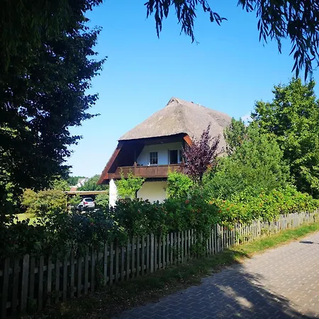 Ferienwohnung-im-gruenen-zwischen-binz-und-sellin *